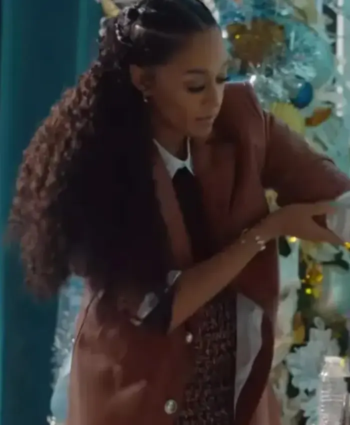 A Very Merry Beauty Salon Tia Mowry Coat - Image 2